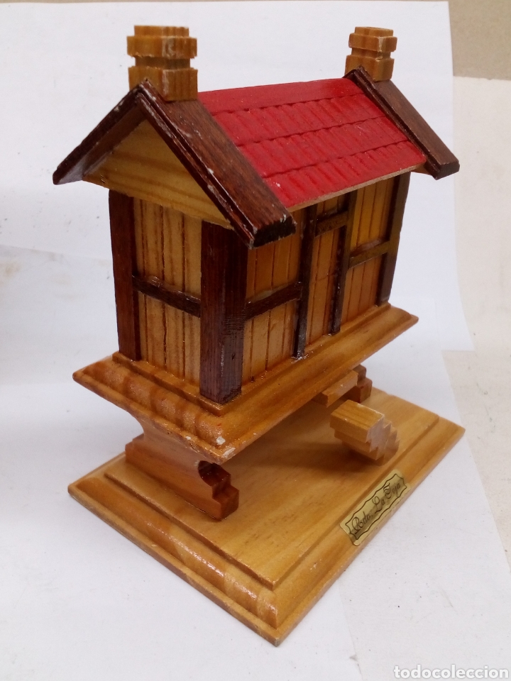 Antig&uuml;edades: Figura Rdo Toja Madera - Foto 1