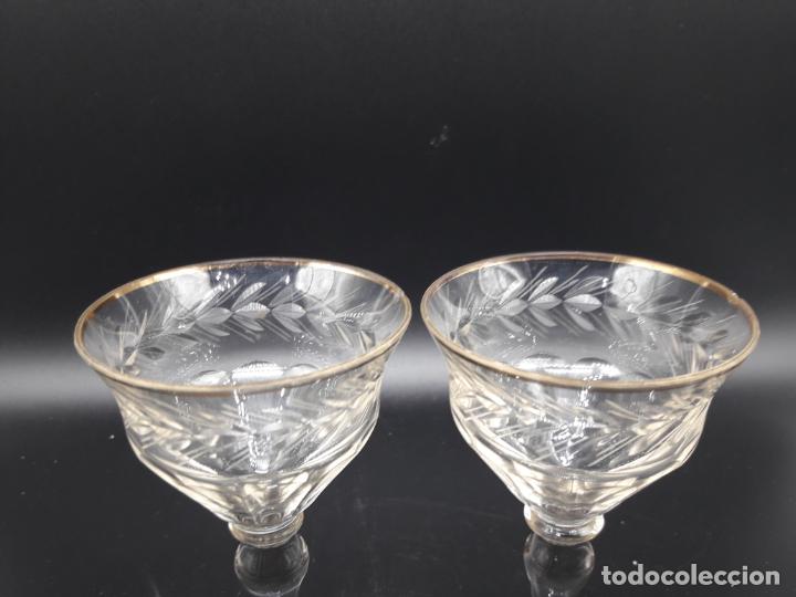 Antig&uuml;edades: 2 Copas de licor - Foto 2