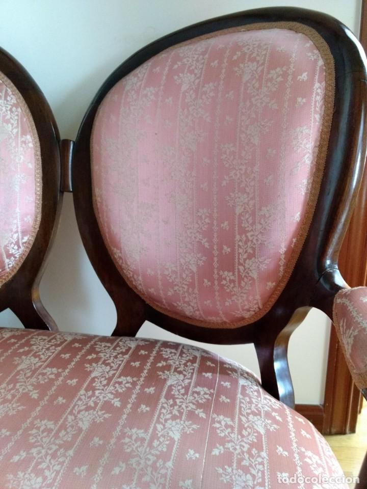 Antig&uuml;edades: Lote de Sill&oacute;n Isabelino y 4 Sillas - Foto 4