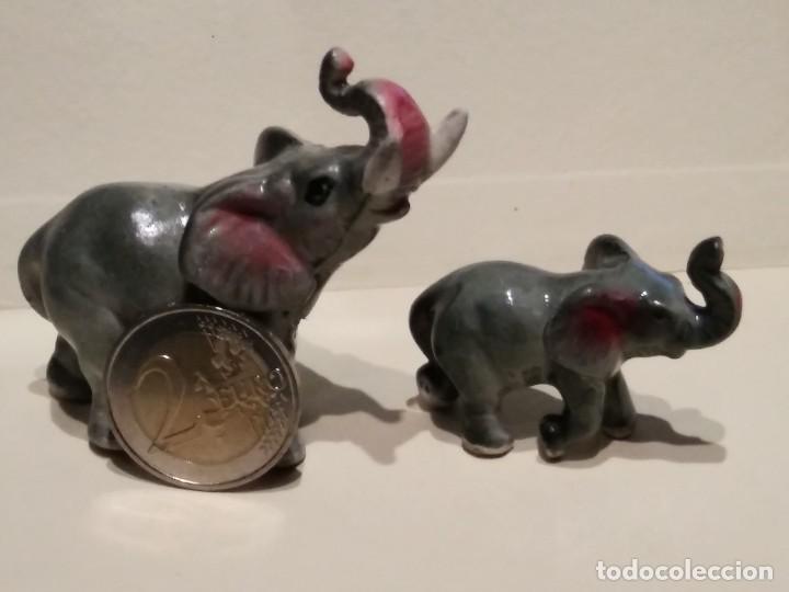 Antig&uuml;edades: Pareja de elefantes de cer&aacute;mica - Foto 3