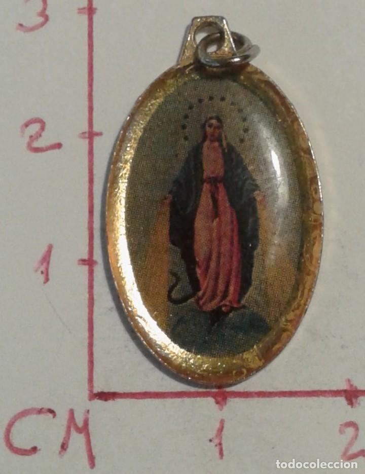 Antig&uuml;edades: MEDALLA RELIGIOSA. VIRGEN MAR&Iacute;A - Foto 1