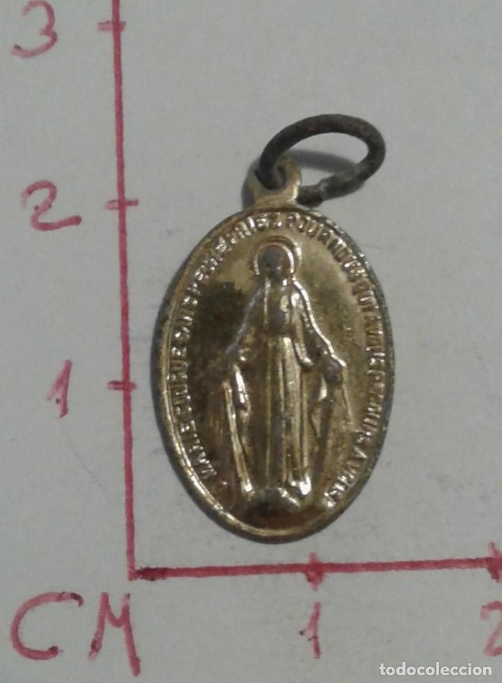 Antig&uuml;edades: MEDALLA RELIGIOSA. VIRGEN MAR&Iacute;A - Foto 1