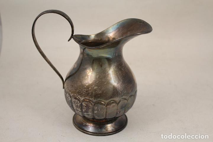 Antig&uuml;edades: jarra plateada - Foto 1