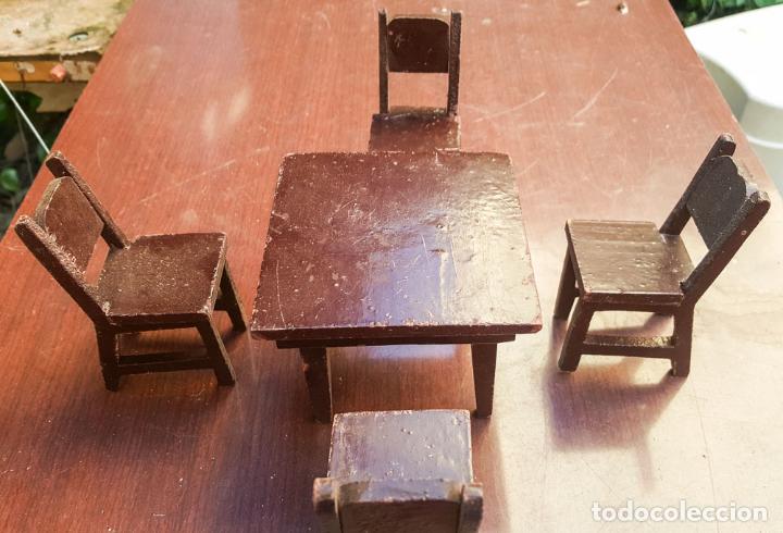 Antig&uuml;edades: MESA COMEDOR Y SILLAS DE CASA DE MU&Ntilde;ECAS - Foto 3