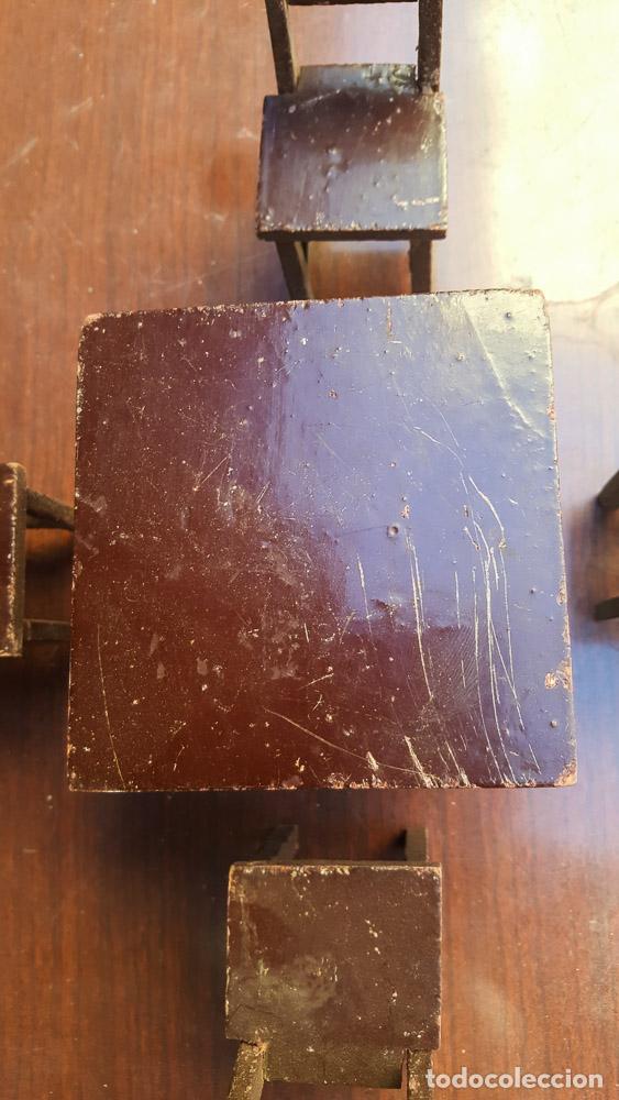 Antig&uuml;edades: MESA COMEDOR Y SILLAS DE CASA DE MU&Ntilde;ECAS - Foto 4