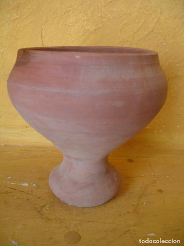 Antig&uuml;edades: VASO CAMPANIFORME 16CM - Foto 1