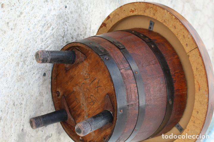 Antig&uuml;edades: mesa tonel - Foto 6