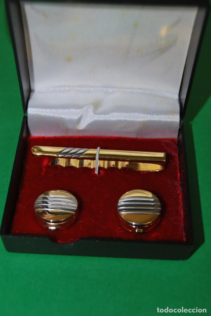 Antig&uuml;edades: CONJUNTO DE GEMELOS Y ALFILER PARA CORBATA - Foto 1
