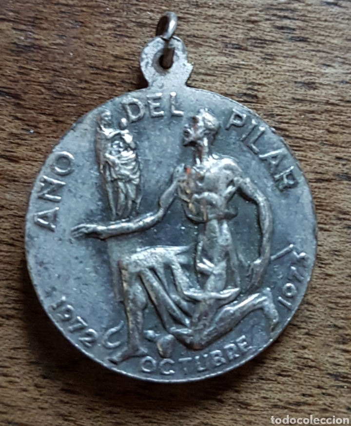 Antig&uuml;edades: Medalla centenario bas&iacute;lica Pilar 1973 - Foto 1