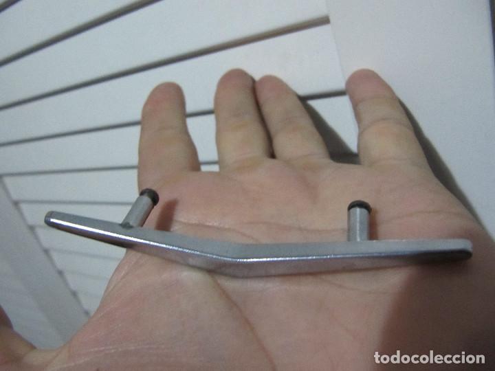 Antiquit&eacute;s: ASA DE PANERA METALICA DE LOS A&Ntilde;OS 60