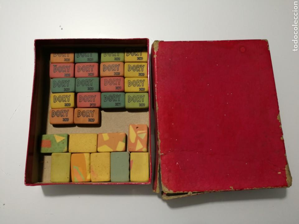 Antig&uuml;edades: LOTE DE ANTIGUAS GOMAS DE BORRAR - Foto 1