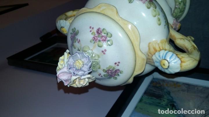 Antig&uuml;edades: Jarr&oacute;n Flores con tapa - Foto 2