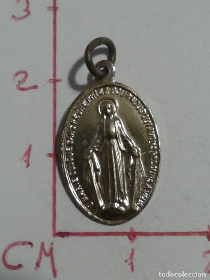 Antig&uuml;edades: MEDALLA RELIGIOSA. VIRGEN MAR&Iacute;A - Foto 1