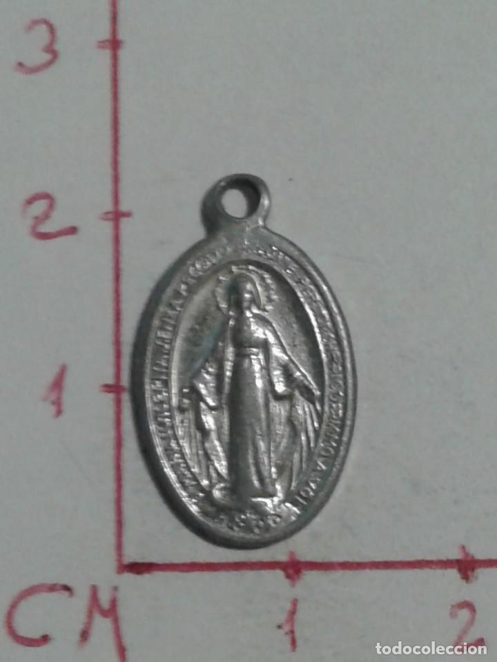 Antig&uuml;edades: MEDALLA RELIGIOSA. VIRGEN MAR&Iacute;A - Foto 1