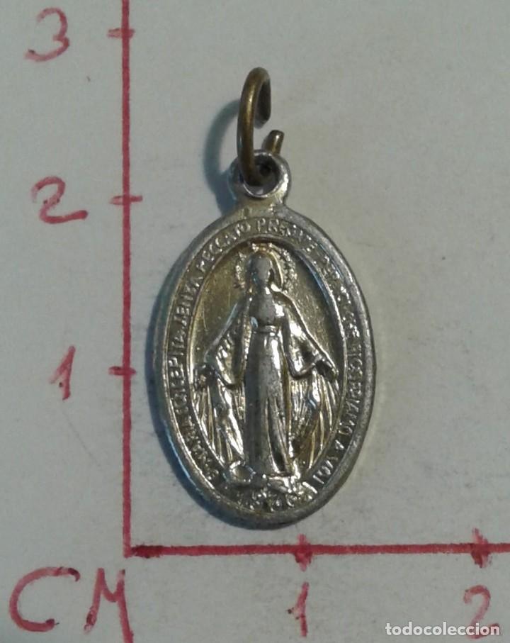 Antig&uuml;edades: MEDALLA RELIGIOSA. VIRGEN MAR&Iacute;A - Foto 1