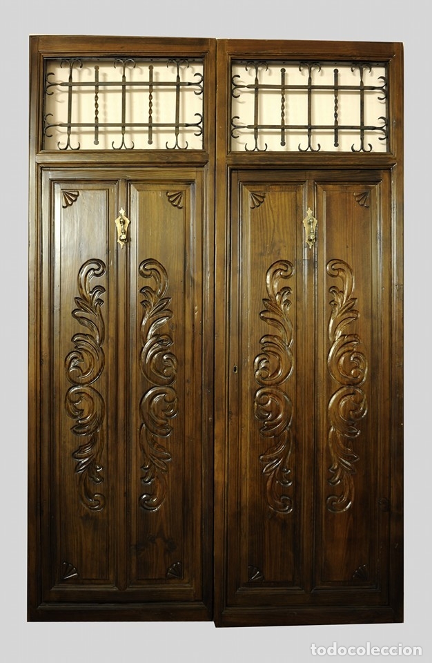 Oggetti Antichi: Puerta antigua de exterior restaurada