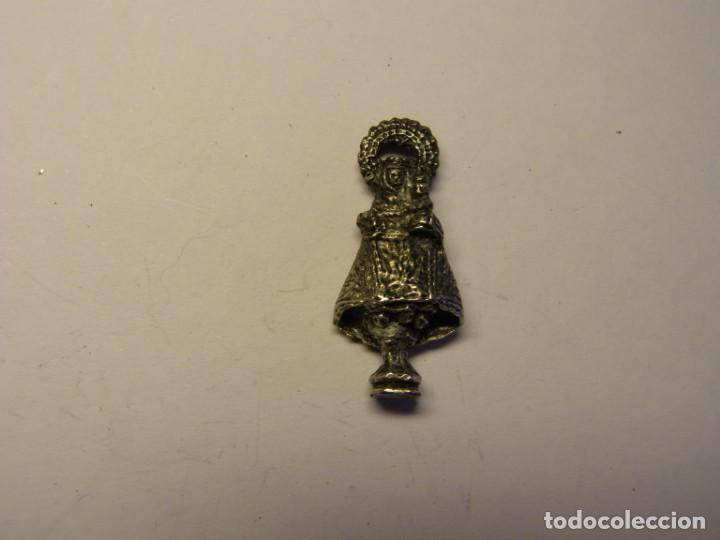 Antig&uuml;edades: Medalla figurada Virgen del Pilar. - Foto 1