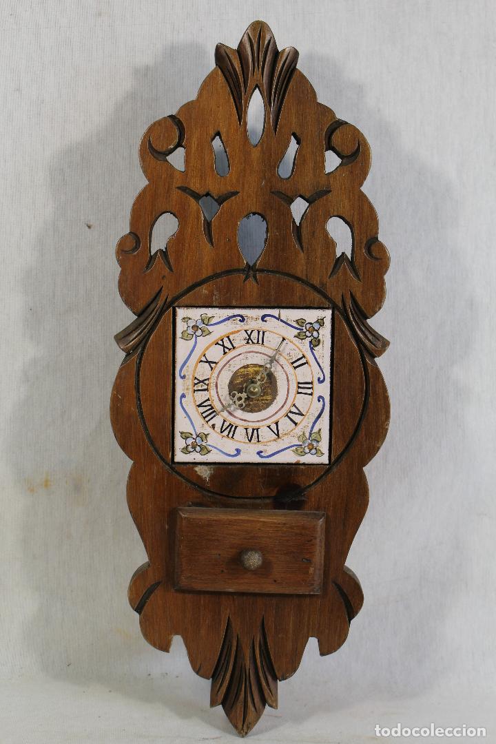 Antig&uuml;edades: reloj - especiero en madera - mueble de almirez - Foto 1