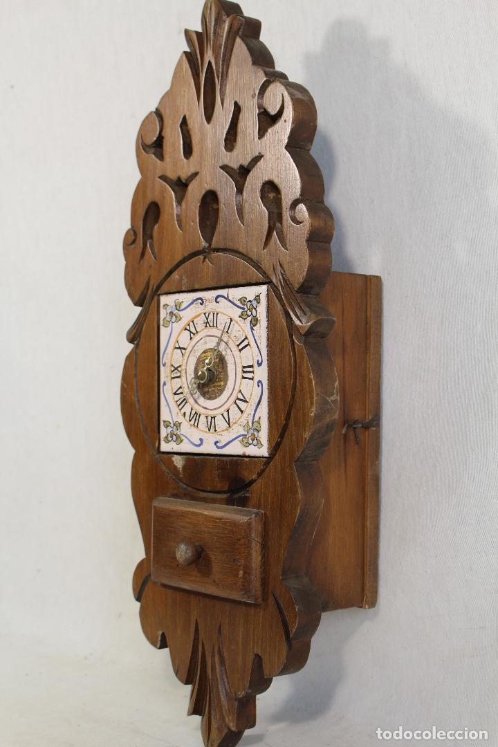 Antig&uuml;edades: reloj - especiero en madera - mueble de almirez - Foto 6
