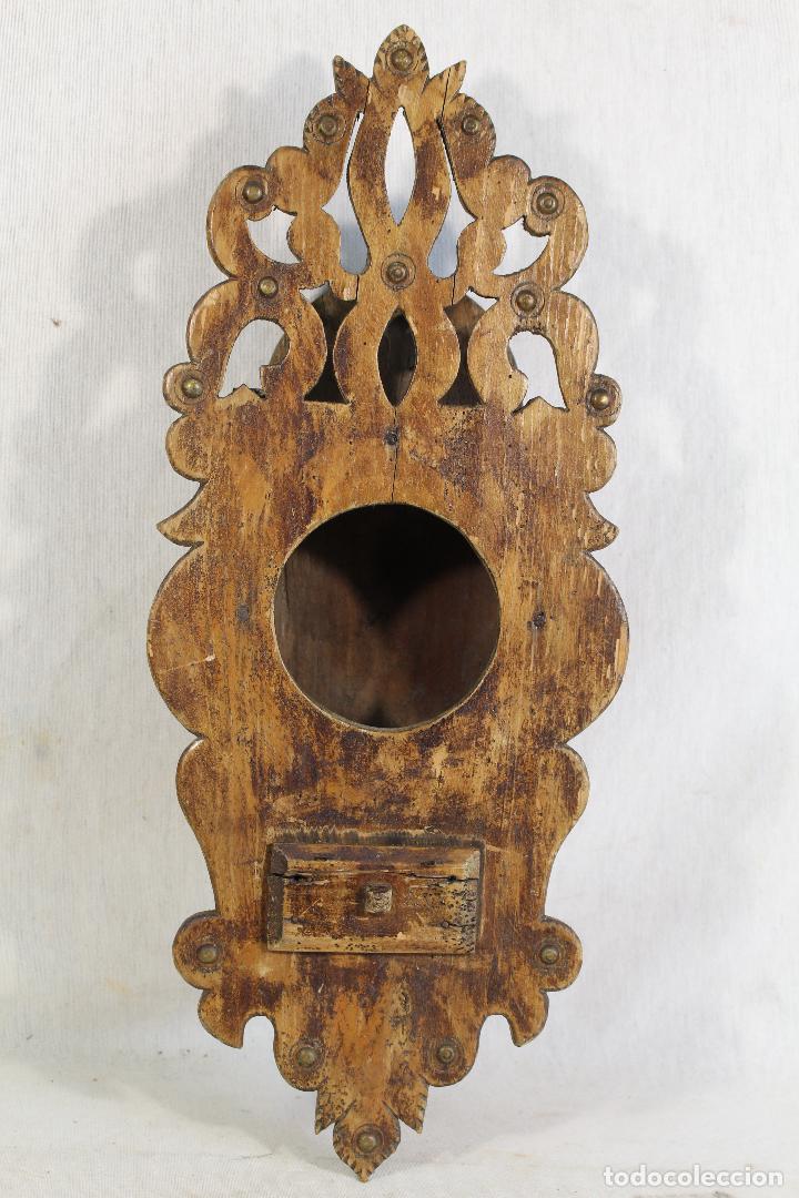Antig&uuml;edades: repisa de madera - mueble para almirez - Foto 1