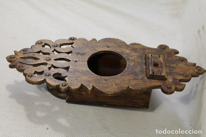 Antig&uuml;edades: repisa de madera - mueble para almirez - Foto 3