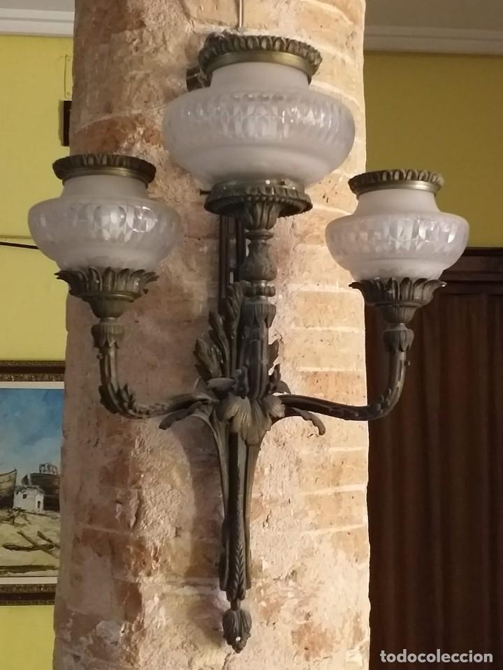 Antig&uuml;edades: Aplique de bronce - Foto 1