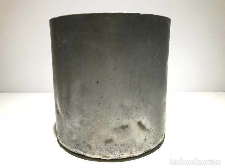 Antig&uuml;edades: ANTIGUA JARRA DE ALUMINIO - Foto 4