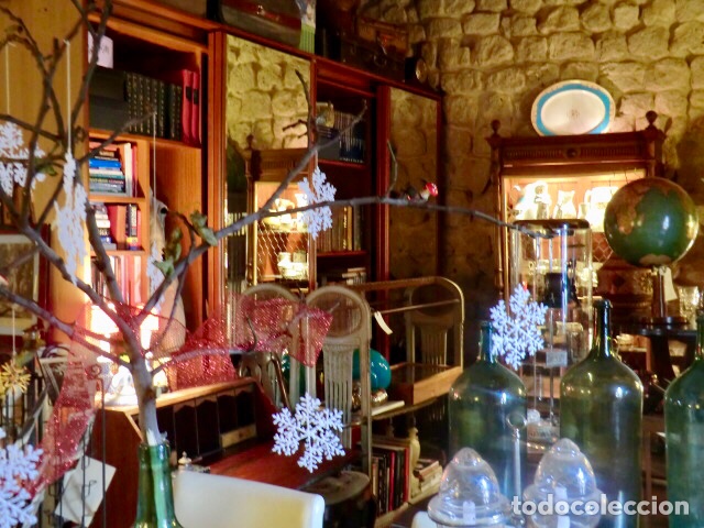 Antig&uuml;edades: Gabanero Modernista - Foto 3