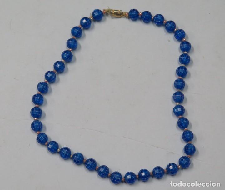 Antig&uuml;edades: COLLAR DE CUENTAS FACETADAS AZULES - Foto 1