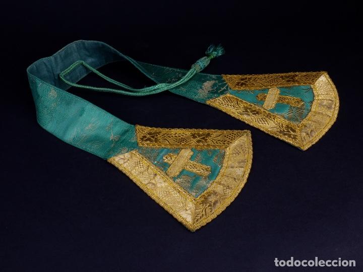 Antig&uuml;edades: ANTIGUO MANIPULO VERDE CON BORDADOS ORO - Foto 1