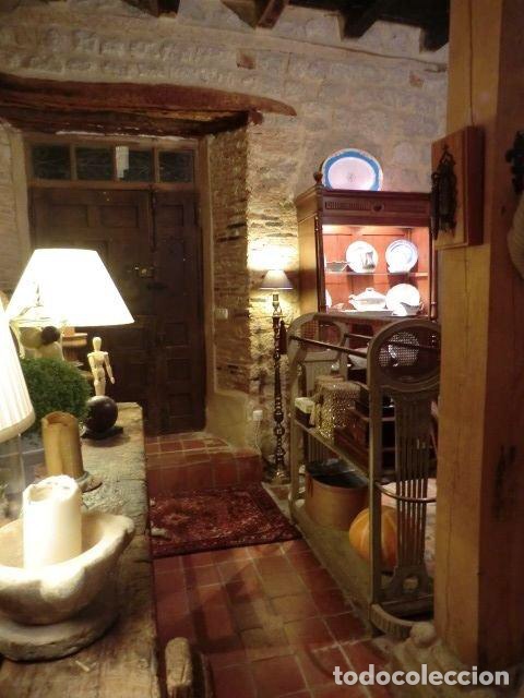 Antig&uuml;edades: Gabanero Modernista - Foto 4