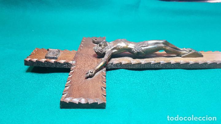 Antig&uuml;edades: CRUCIFIJO EN MADERA Y BRONCE - Foto 9