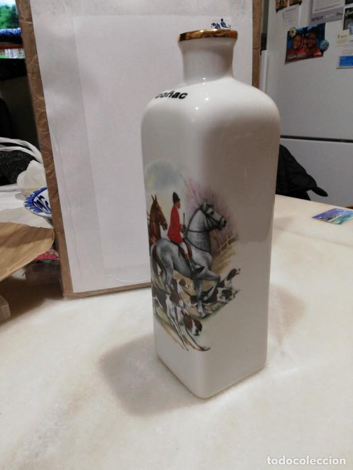 Antig&uuml;edades: Botella de cer&aacute;mica limoges - Foto 3
