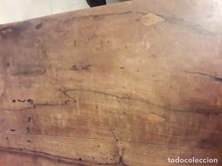 Antig&uuml;edades: ANTIGUA MESA DE DESPACHO DE NOGAL - Foto 2