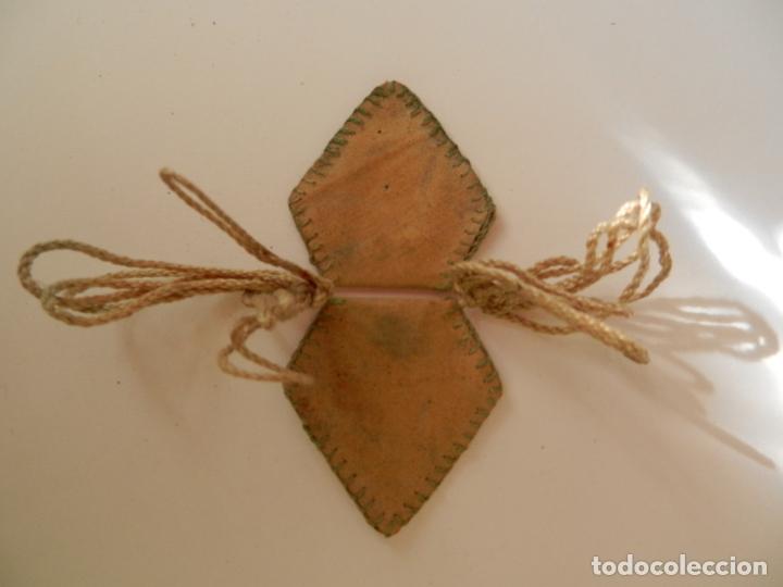 Antig&uuml;edades: ESCAPULARIO CON ANAGRAMA - 3 CM. - Foto 2
