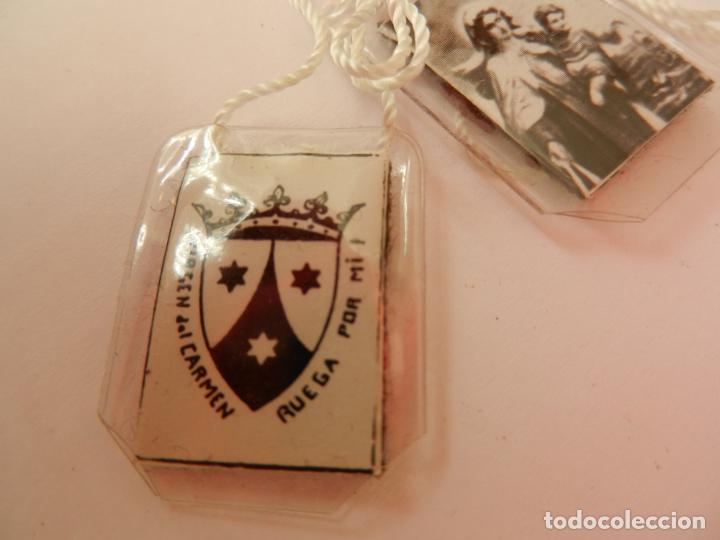 Antig&uuml;edades: ESCAPULARIO DE LA VIRGEN DEL CARMEN. 2.5 CM - Foto 2