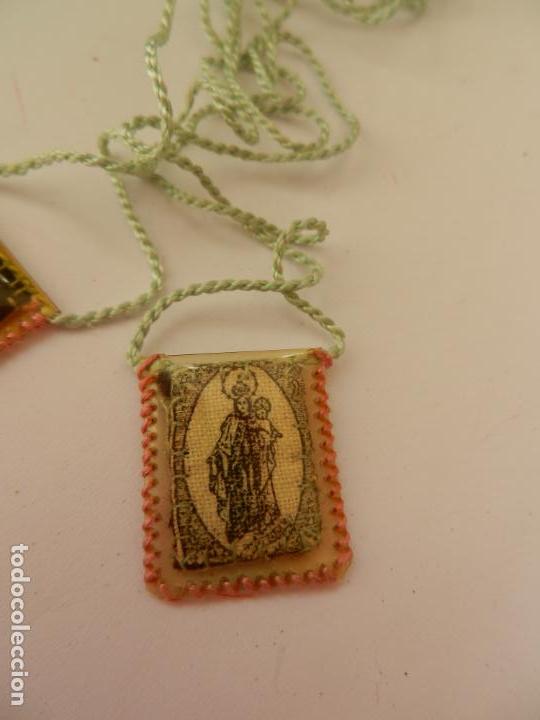 Antig&uuml;edades: ESCAPULARIO DE LA VIRGEN DEL CARMEN . 2 CM. - Foto 3