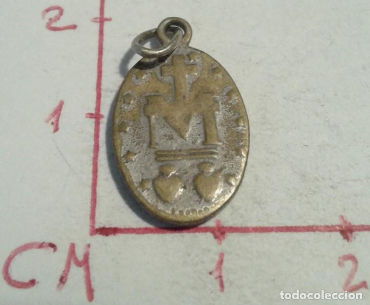 Antig&uuml;edades: MEDALLA RELIGIOSA. VIRGEN MAR&Iacute;A. - Foto 2