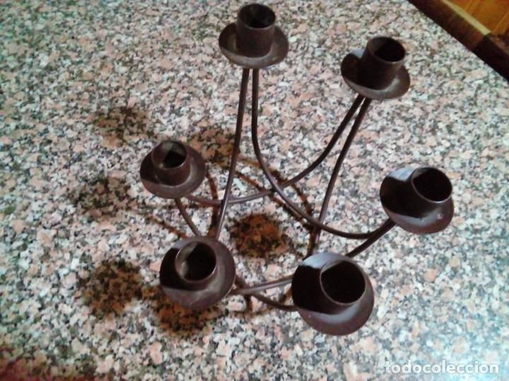 Antig&uuml;edades: PORTAVELAS DE FORJA - Foto 2