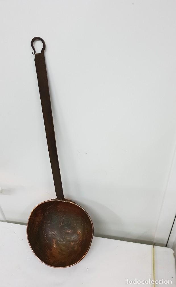 Antig&uuml;edades: cucharon de cobre - Foto 6