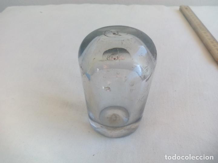 Antiquit&auml;ten: ANTIGUO TAPON DE VIDRIO DE BARRICA O TONEL DE VINO. TAPA DE CRISTAL DE BOTA O BARRIL