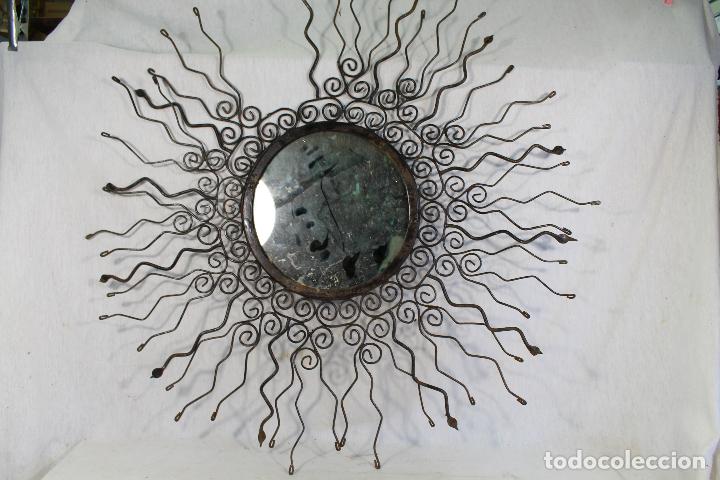 Antig&uuml;edades: espejo de sol en hierro de forja - Foto 1