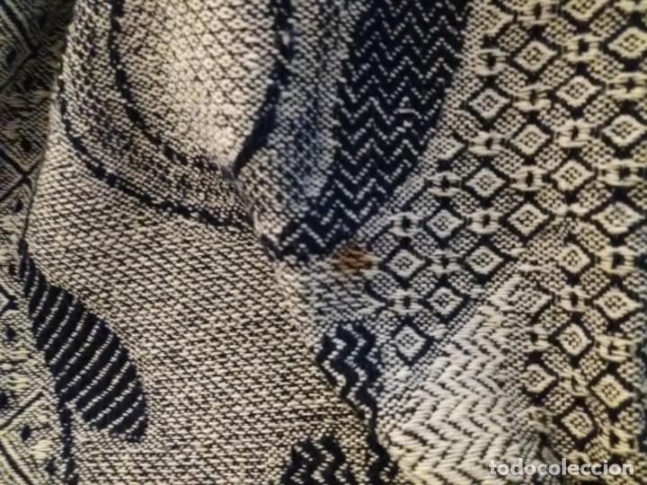 Antig&uuml;edades: Dos colchas de algod&oacute;n azul oscuro y blanco - Foto 6