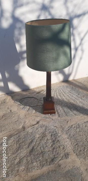 Antiquit&eacute;s: Lampara de madera