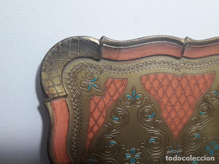 Antig&uuml;edades: Bandeja de chapa - Foto 3