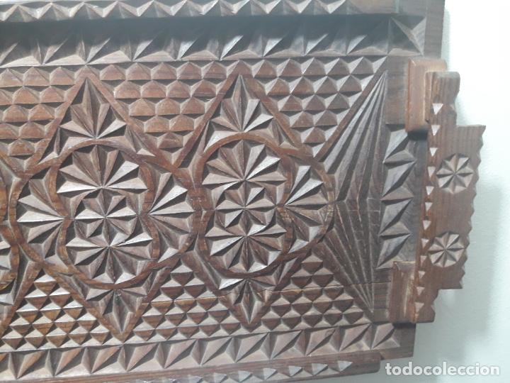 Antig&uuml;edades: Bandeja de madera - Foto 3