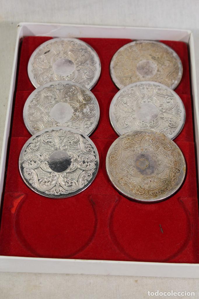 Antig&uuml;edades: 6 posavasos plateados - Foto 1