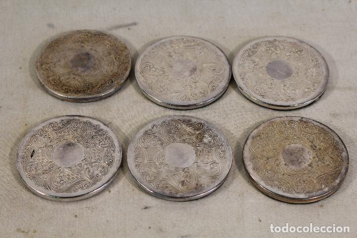 Antig&uuml;edades: 6 posavasos plateados - Foto 2