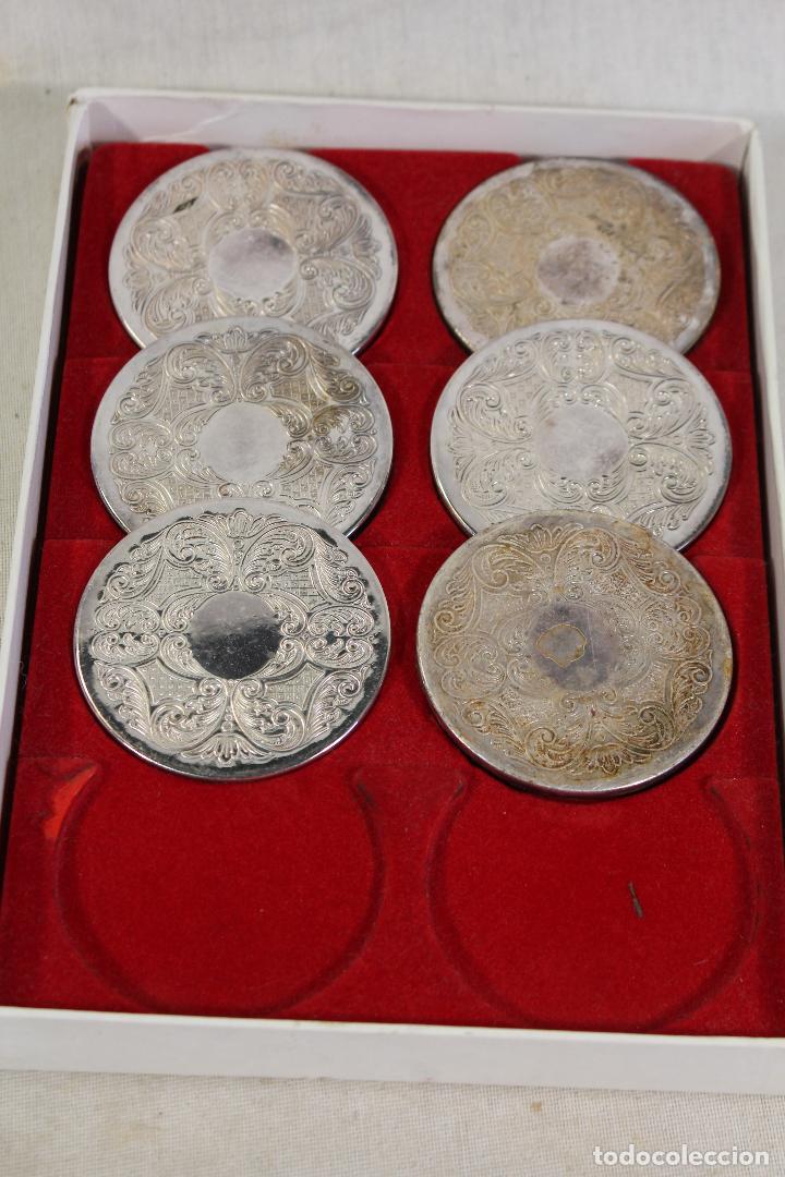 Antig&uuml;edades: 6 posavasos plateados - Foto 6