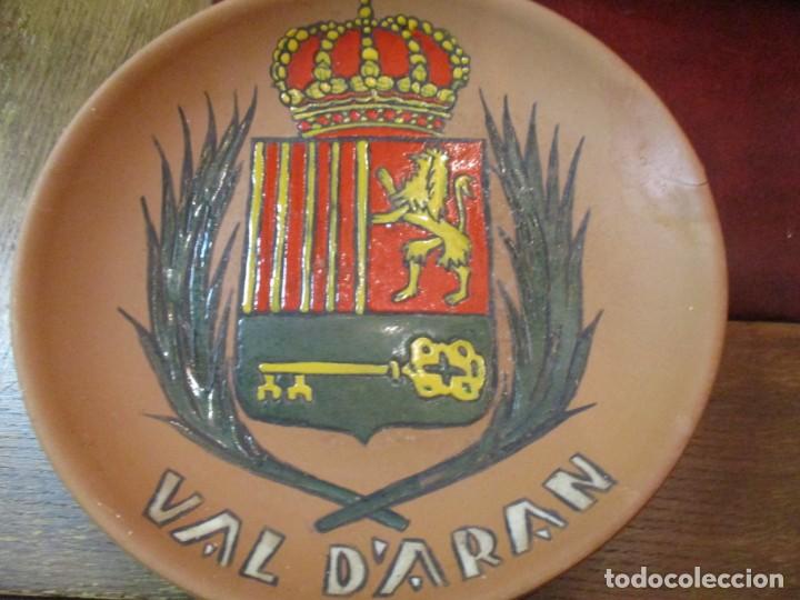 Antig&uuml;edades: plato de cer&aacute;mica para colgar - Foto 1